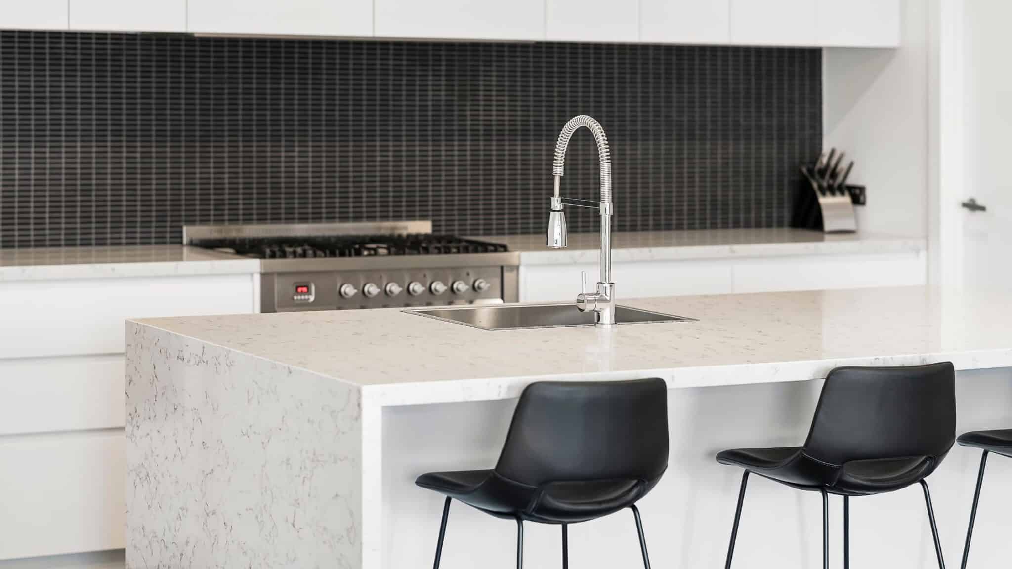 White Quartz Countertops as an Alternative to White Marble